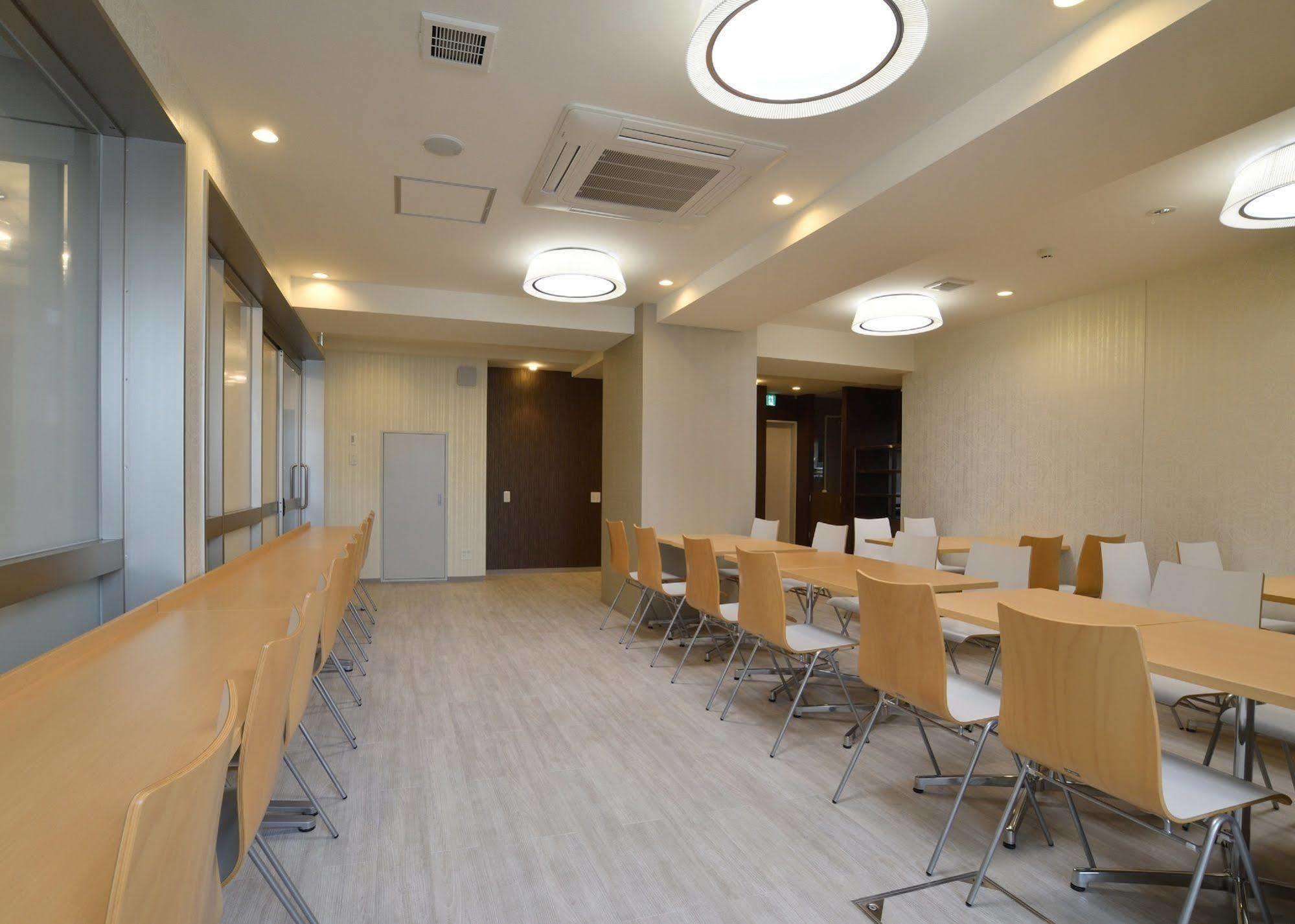 Hotel Axia Inn Sapporo Susukino Bagian luar foto