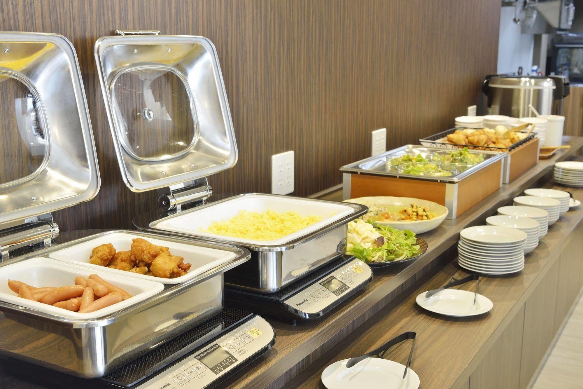 Hotel Axia Inn Sapporo Susukino Bagian luar foto